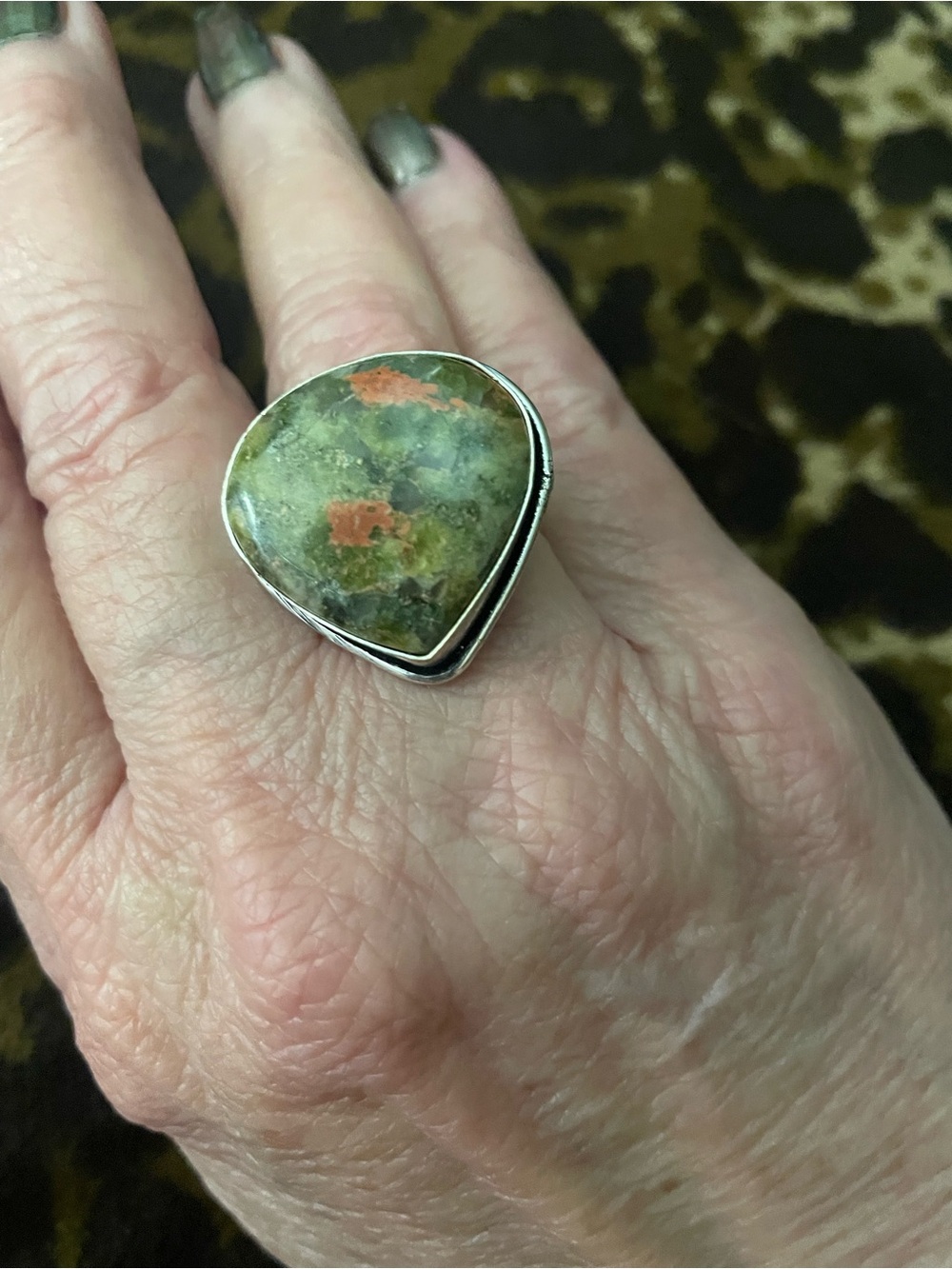 Teardrop Green and Orange Stone Ring sterling in Silver-Tone Setting sz 9.5